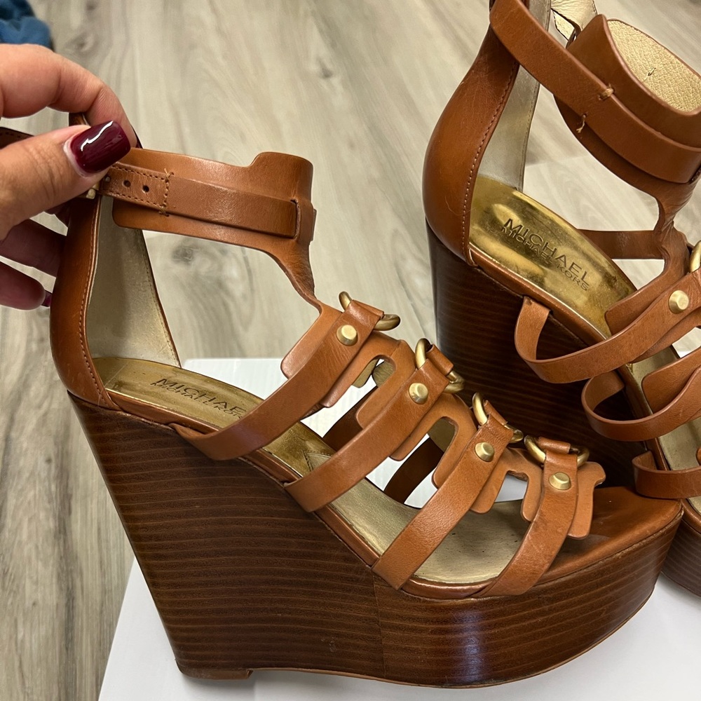 Michael Kors tan wedges